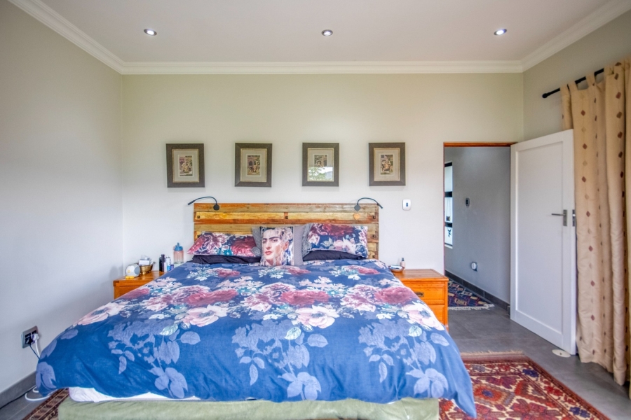 3 Bedroom Property for Sale in WestLake Country Safari Estate North West